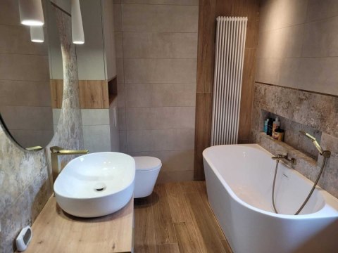 Kątownik jasnozłoty mat 240 cm